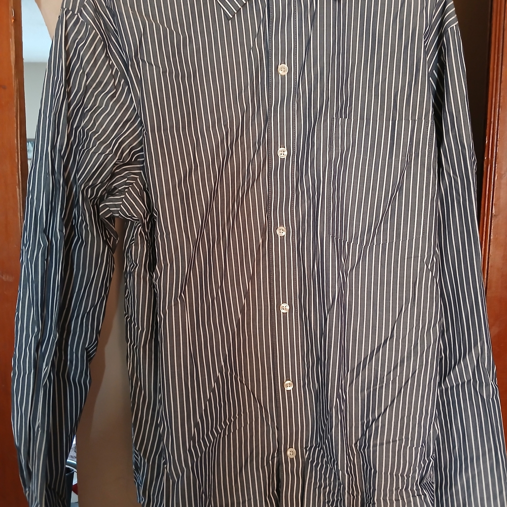 Van Heusen Men's Navy and White Striped Shirt